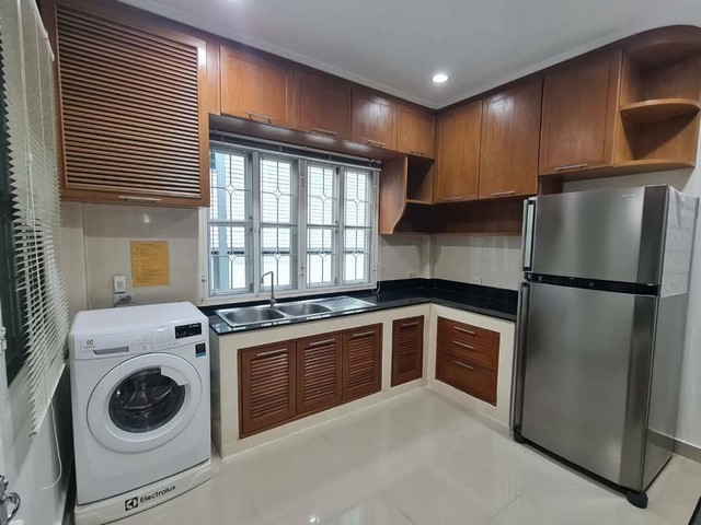 ให้เช่าบ้านเดี่ยวเนื้อที่ 60 ตร.ว. 3ห้องนอน  โครงการมัณฑนาศรีนครินทร์ ใกล้รถไฟฟ้าสายสีเขียว สถานีสำโรง และรถไฟฟ้าสายสีเหลือง สถานีศรีด่าน