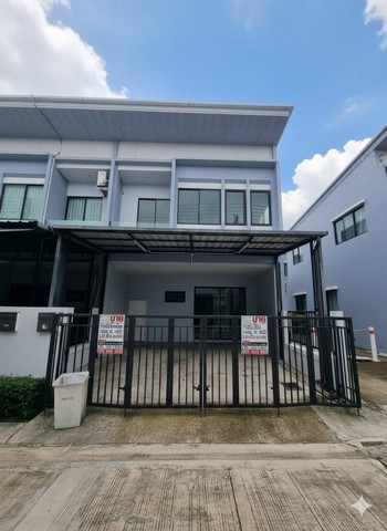 ขายทาวน์เฮ้าส์2ชั้น โครงการแกรนด์ดิตี้ พุทธมณฑลสาย7 ราคา2,590,000บาท  อ.สามพราน จ.นครปฐม