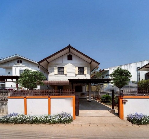 ให้เช่าบ้านเดี่ยว 2 ชั้น สไตล์โฮมมี่วินเทจ รับสัตว์เลี้ยง เชียงใหม่