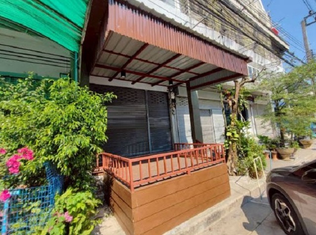 ให้เช่าอาคารพาณิชย์ 3ชั้น 20ตร.วา.ตลาดน้ำขวัญเรียม 1.3 กม.รามคำแหง 171-182 MRTมีนพัฒนา 1.2กม.160 ตร.ม. เทคนิคมีนบุรี 1.5 กม. 3 นอน 3 น้ำ 