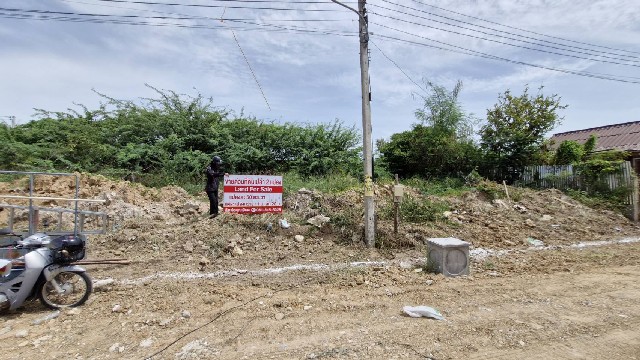 ขายที่ดินเปล่า ขนาด 2 แปลง หน้ากว้าง 11 เมตร ลึก 20 เมตร หัวหิน ประจวบคีรีขันธ์