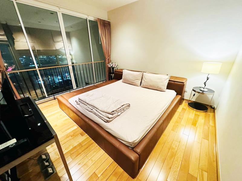 ให้เช่า คอนโด THE EMPORIO PLACE Sukhumvit 24  ดิ เอ็มโพริโอ เพลส สุขุมวิท 24 1 นอน 2 น้ำ Duplex ใกล้รถไฟฟ้า BTS พร้อมพงษ์