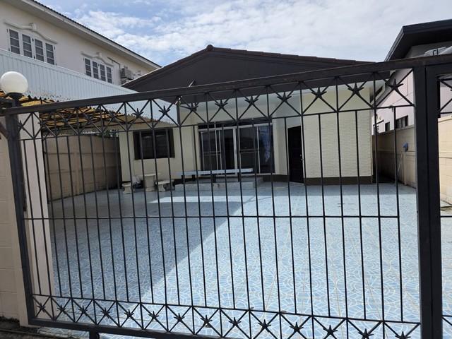 ให้เช่าบ้านเดี่ยวชั้นเดียว 64 ตรว. 4 ห้องนอน ย่านโชคชัย 4 ซอย 36 ใกล้ MRT โชคชัย 4 กองปราบเลียบด่วน เหมาะทำโฮมออฟฟิศ และอยู่อาศัย