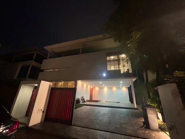 ให้เช่าบ้านเดี่ยวบ้านศรีนครินทร์พาร์ค450 ตร.ม5นอน6น้ำ2รับแขกตกแต่งสวย แอร์ เฟอร์ครบชุดพร้อมเข้าอยู่ ใกล้ Central บางนา ถนนบางนาตราด กม.4