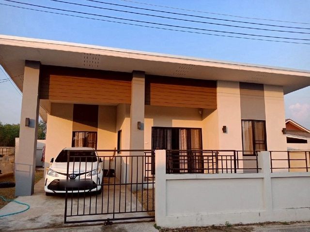 ขาย 3.5 ล้าน โรยัลวิล #หางดง 106 ตรว. บ้านเดี่ยวชั้นเดียว พร้อมที่ดิน ทำเลทอง #ใกล้กาดฝรั่ง มีพื้นที่เปล่าต่อเชื่อมกับตัวบ้าน