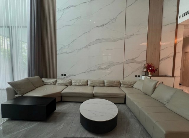 ขายหรือให้เช่า บ้านเดี่ยว The Gentry พัฒนาการ เนื้อที่ 90 ตร.วา สุดหรู Modern Luxury พร้อมลิฟต์ส่วนตัว