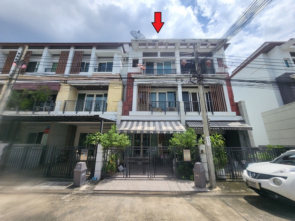 ขาย ทาวน์โฮม 3 ชั้น บ้านกลางเมืองเออร์บาเนี่ยน พระราม 9 - ลาดพร้าว ติดถนนเมนโครงการ ใกล้โรงเรียนนานาชาติ SISB