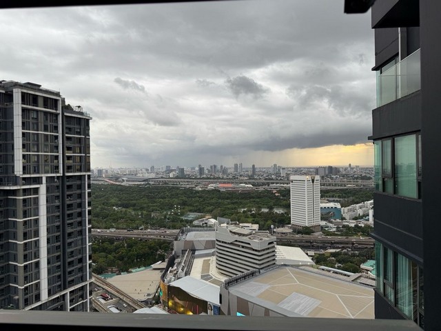 ให้เช่าด่วน พร้อมเข้าอยู่  Life ลาดพร้าว ทำเลเดินไปไหนสะดวกทุกที่