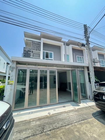 ขายทาวน์โฮมหลังริม โครงการอรินสิริ @ถนนข้าวหลาม ชลบุรี FP-H01322 