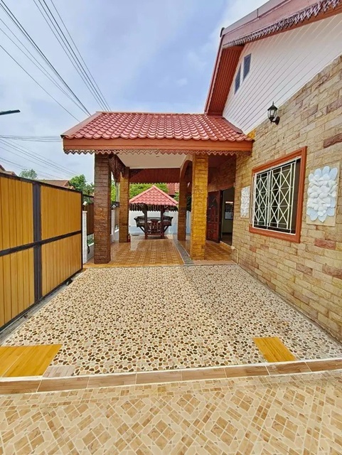 ธัญบุรี ลำลูกกา คลอง 8 วัดดอนใหญ่  200ม. ให้เช่าบ้านเดี่ยว รีโนเวทใหม่ 60 ตร.วา.240 ตร.ม. 3 นอน 3 น้ำ ตลาดชัชวาล คลอง 7 4.4 กม.