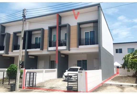 ขายทาวน์เฮ้าส์มือสอง เมืองปทุมธานี จ.ปทุมธานี  โครงการ แกรนด์วิลล์ ปทุมธานี-สายใน