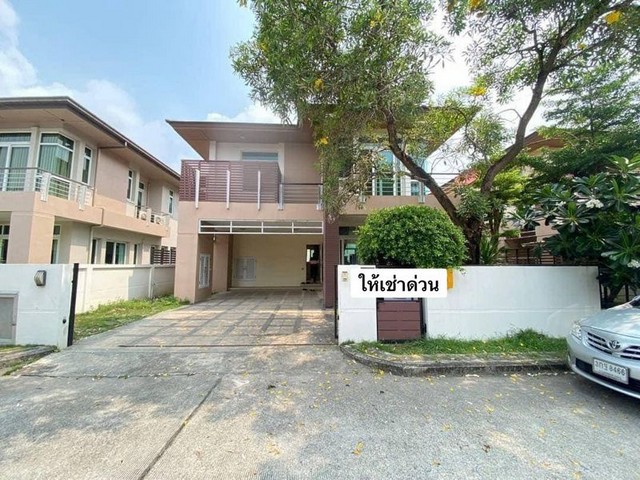 ให้เช่าบ้านเดี่ยวพร้อมอยู่ หมู่บ้านเดอะบูเลอวาร์ด สุรศักดิ์ ศรีราชา ชลบุรี FP-H01321 