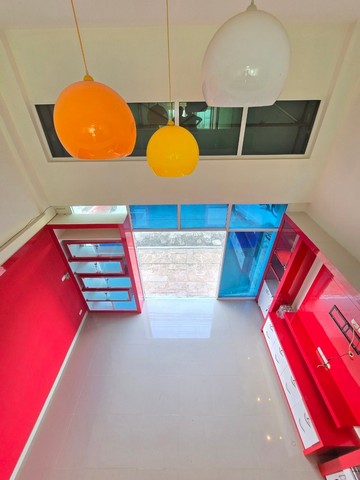 ให้เช่า อาคารพาณิชย์ให้เช่า ทำเลทอง ย่านวิภาวดี วิภาวดี 72 อาคารพาณิชย์ให้เช่า ทำเลทอง ย่านวิภาวดี  เหมาะสำหรับทำออฟฟิศ โฮมออฟฟิศ หรือธุรกิจที่ต้องการภาพลักษณ์มืออาชีพ โครงการชวนชื่น โมดัส - วิภาวดี ใกล้โลตัสหลักสี่, IT Square, รพ.จุฬาภรณ์ อาคาร 3.5 ชั้น + ชั้นลอย พื้นที่ใช้สอยใหญ่จุใจ 300 ตร.ม. 4 ห้องทำงาน | 3 ห้องน้ำ | 1 โถงต้อนรับ ต่อเติมครัว+ซักล้าง พร้อมใช้งานที่จอดรถสะด