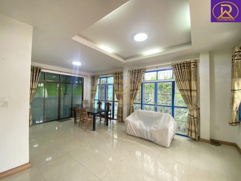 : ให้เช่าบ้านเดี่ยวแหลมฉบัง บ้านเดี่ยว 2ชั้น หมู่บ้านโกลเด้น โฮม แหลมฉบัง  ต.ทุ่งสุขลา อ.ศรีราชา จ.ชลบุรี 