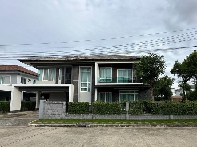 ขายบ้านเดี่ยว 2 ชั้น 121 ตร.ว. หมู่บ้านวรารมย์ พรีเมี่ยม วัชรพล จตุโชติ ใกล้ซาฟารีเวิลด์ 