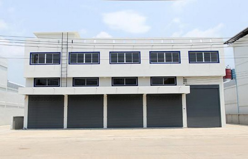 ขายโรงงานขนาดเล็ก สำหรับธุรกิจขนาดกลางและขนาดย่อม เทพารักษ์ กม.25ขายที่ดินพร้อมโรงงาน ขายโกดังพร้อมออฟฟิศมีให้เลือกตั้งแต่ชั้นเดียว 2 ชั้น ดีไซน์ทันสมัย บนเนื้อที่ใช้สอยตั้งแต่ 500 ตร.ม. - 2,000 ตร.ม.หรือสามารถออกแบบขนาดตามที่คุณต้องการ พื้นโรงงานรับน้ำหนักได้ 3 ตันต่อตารางเมตรโครงการของเราใกล้จุดขึ้นลง ทางด่วนบูรพาวิถี (บางบ่อ) ใกล้สนามบิน ใกล้ท่าเรือกรุงเท