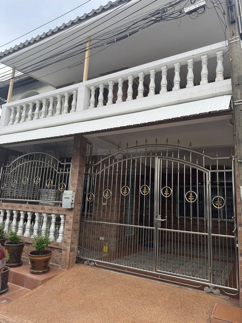 ให้เช่าทาวน์โฮม 2 ชั้น 4 ห้องนอน รัชดา 18 ห้วยขวาง ประชาราษฎร์บำเพ็ญ เฟอร์พร้อมอยู่ ใกล้ MRT ห้วยขวาง สุทธิสาร