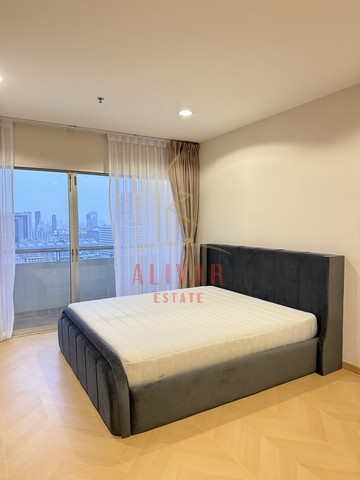 RC100225 Condo for rent, 2 bedrooms THE PLATINUM Near CentralWorldค่าเช่า 36,000 บาท/เดือน (สัญญาขั้นต่ำ 1ปี)- ประกัน 2 เดือน ล่วงหน้า 1 เดือนรายละเอียด :- Room size 45 sq m.- 2 bedrooms 2 bathrooms- Twin room with access door- 16th floor (total of 23 floors)- Furniture with air conditioner / range hood / microwave ovenสิ่งอำนวยความสะดวก : สระว่ายน้ำ / ฟิสเนสสถานที่สำคัญใกล้เคียง : เซ็นทรัลเวิดล์  / แฟชั่น แพลทตินั่ม / ห้างพันทิพย์ พลาซ่าLocation : ถนนเพชรบุรี แขวงถนนเพชรบุรี เขตราชเทวี กทม.Contact Line: @alivar  click https://line.me/R/ti/p/@180acmsuCALL     : 086-394-2897 Email : a