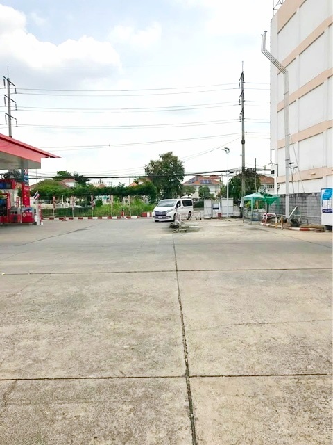 เดอะ มอลล์ งามวงศ์วาน 930ม. ม.ธุรกิจบัณฑิตย์ 1 กม.ให้เช่าที่ดิน ติดถนนใหญ่ประชาชื่น 321 ตร.วา. สี่แยกพงษ์เพชร  