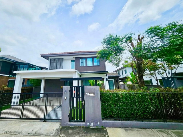 ขายบ้านเดี่ยว มัณฑนา บางนา กม.7Mantana Bangna Km.7 ทิศใต้  70.1 ตร.วา 4นอน