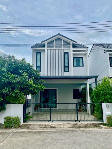 KDH0137 ขายบ้าน มณีรินทร์ ปาร์ค บางพระ ขนาด 35.2 ตารางวา  บ้านแฝด (หลังริม) (รอรีโนเวท)