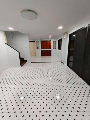 ให้เช่าบ้านเดี่ยว 2 ชั้น 112 ตร.ม. ย่านลาดพร้าว ใกล้รถไฟฟ้าสถานีภาวนา