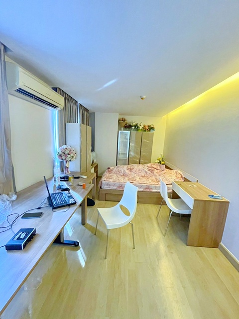 ให้เช่าคอนโดถูกสุดในห้วยขวาง เดอะเอ็มเมอรัล เรสซิเดนซ์ รัชดา 30ตร.ม. ลด25% 1นอน บิ๊กซี รัชดา ฟอร์จูนทาวน์ 1.9 กม. 