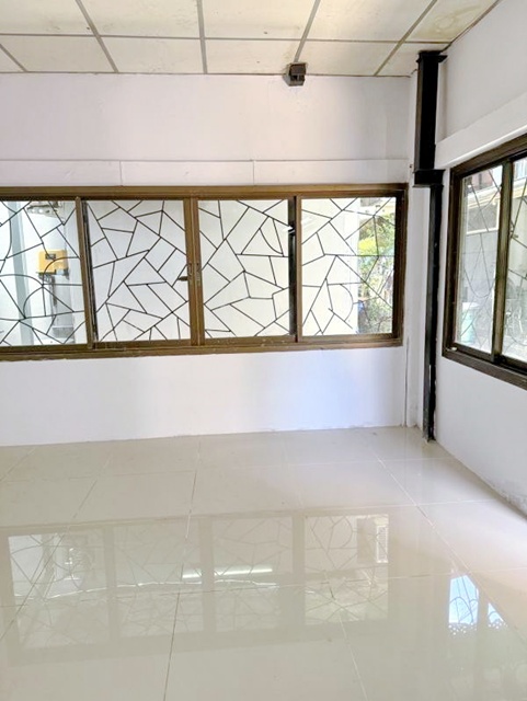 บิ๊กซี สุขสวัสดิ์ 1.8 กม. 160 ตร.วา.20 ตร.วา.ให้เช่าบ้านทาว์เฮาส์ 2 ชั้นตลาดสดเทศบาลเมืองพระประแดง 160 ม. 2 นอน 2 น้ำ