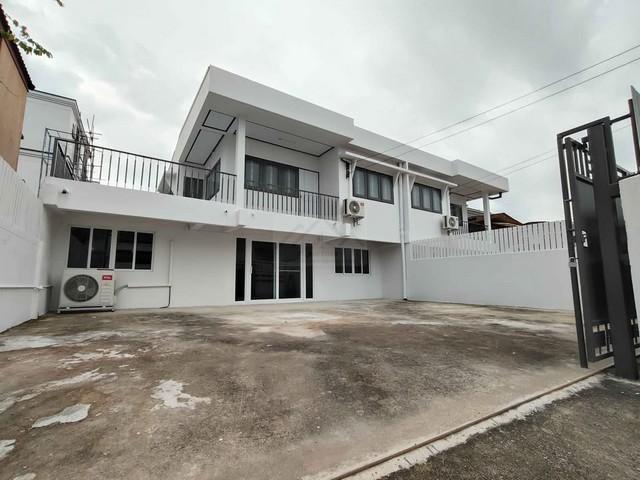 ให้เช่าบ้านเดี่ยว 2 ชั้น 50 ตร.ว. หมู่บ้าน ต.รวมโชค ย่านโชคชัย 4 ซอย 56 รีโนเวทใหม่