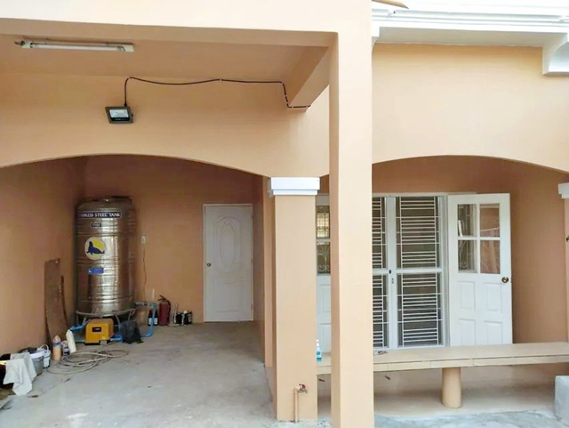 ให้เช่าทาวน์เฮ้าส์ 2 ชั้น 3 นอน 2 น้ำ ร่มรื่น อิมพีเรียลเวิลด์ ลาดพร้าว 1.1 กม.ซ.ลาดพร้าว 83-89 ม.รัตนบัณฑิต 2.4 กม. ถ.ลาดพร้าว นาคนิวาส