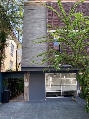 รหัสC6913 ให้เช่า Home Office 3ชั้น ทำเลย่านทาวน์อินทาวน์ ศรีวรา  เลียบทางด่วนเอกมัย รามอินทรา พักอาศัยได้