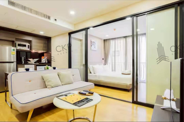 คอนโด Klas หลังสวน ตกแต่งสวยงาม สไตล์minimalโทนสว่าง พร้อมเข้าอยู่ ใกล้ BTS ชิดลม