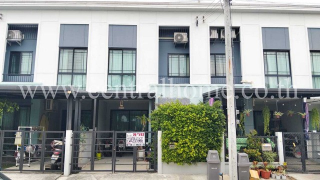 ทาวน์โฮม 2 ชั้น PLENO พลีโน่ รังสิต - ปทุมธานี บ้านกลาง พร้อมอยู่