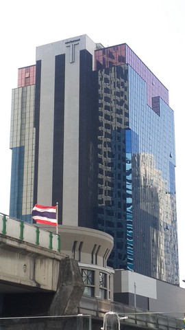 ออฟฟิศให้เช่าสุขุมวิท อโศก อาคารไทม์สแควร์ รถไฟฟ้าบีทีเอสสถานีอโศก ขนาดพื้นที่ 100 ตรม.ขึ้นไป