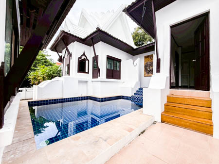 วิลล่าพร้อมอยู่ 2 ห้องนอน ใกล้หาดเฉวง เดินทางง่าย ใช้ชีวิตสบายในบรรยากาศส่วนตัว ตำบลบ่อผุด อำเภอเกาะสมุย จังหวัดสุราษฎร์ธานี