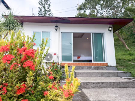 ที่พักส่วนตัวใกล้หาดเฉวง – บ้านเดี่ยว 1 ห้องนอน ตกแต่งครบ เหมาะอยู่อาศัยระยะยาว ตำบลบ่อผุด อำเภอเกาะสมุย จังหวัดสุราษฎร์ธานี