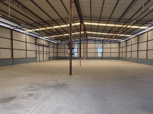 BST943 ด่วน!! โกดังให้เช่า ถนนเฉลิมพระเกียรติ ร.9 ใกล้สี่แยกประเวศ 