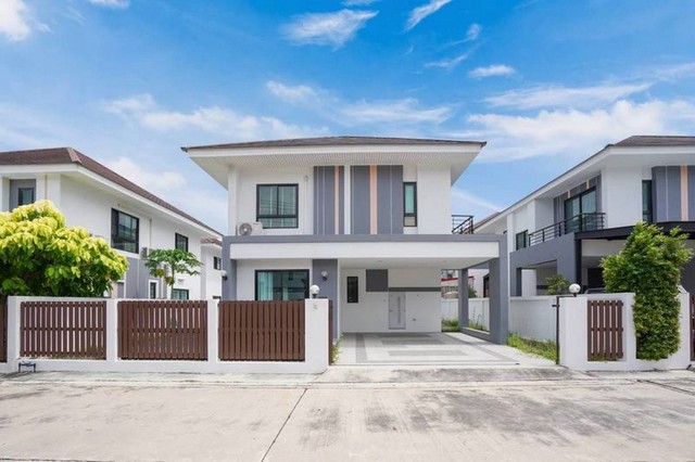 ขายบ้านเดี่ยวมือสอง โครงการ บ้านสวนคูน 2 ถนนข้าวหลาม ชลบุรี FP-H01366 