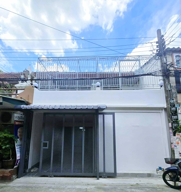 ให้เช่าทาวน์เฮ้าส์ 2 ชั้น ใหม่ 21ตร.วา.MRTห้วยขวาง 600ม.MRT สุทธิสาร 1.3 กม. 5ปีมีครั้ง 170ตร.ม. 3นอน 2 น้ำ ประชาราษฏร์บำเพ็ญ10-20