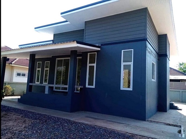 ขาย บ้านเดี่ยว 1 ชั้น พื้นที่รอบบ้านเยอะมากๆ  ( ในตัวอำเภอหนองหาน ) บ้านเดี่ยว 1 ชั้น 2 ห้องนอน 2 ห้องน้ำ ที่ดิน 123 ตารางวา ราคา 2.5 ล้านบาท (ต่อรองได้ค่ะ) พิกัด  https://maps.app.goo.gl/bKBk46iSUQm92L3H7ใกล้สี่แยกหนองหาน เดินทางสะดวก ราคา 2.5 ล้านบาท (ต่อรองได้ค่ะ)สอบถามข้อมูลเพิ่มเติม หรือ นัดชมบ้านติดต่อ: ตาล (Agent)เบอร์โทร :  090-928-7946Line ID :  @pp_property  (มี @ ด้วยค่ะ)   https://lin.ee/A9d2fpX#ขายบ้าน #ขายบ้านราคาถูก #ขายบ้านอุดร #ขายบ