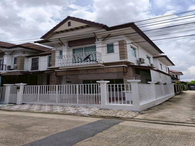 ให้เช่าทาวน์โฮม หลังมุม พหลโยธิน ซอย52 โครงการเดอะ ทาวน์ พหลโยธิน – เพิ่มสิน1 หน้าบ้านหันทิศใต้