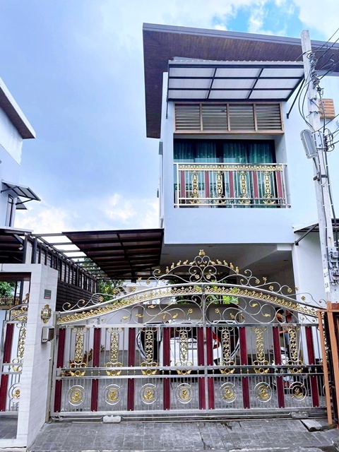 MRT บางขุนนนท์ 3.2 กม.เช่าบ้านใหม่ 2.5 ชั้น+ดาดฟ้า 73 ตร.วา. 290 ตร.ม.ตลาดน้ำตลิ่งชัน 900 ม.