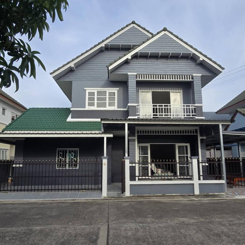 ขายบ้านเดี่ยว 50.8 ตรว. หมู่บ้าน ธนันธร ท่าอิฐ ติดโซลาร์รูฟท็อป และมีรายได้จากการขายไฟคืนให้การไฟฟ้า  ต.ท่าอิฐ อ.ปากเกร็ด จ.นนทบุรี