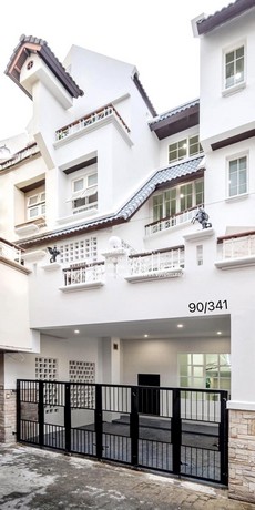 รหัส:  DSL-853.2 ให้เช่าด่วน! Townhouse ขาย/ให้เช่าทาวน์โฮมพูลวิลล่า 4.5 ชั้น @วิภาวดี 20 25.50 ตร.ว. 6 น 6 น้ำ 2 จอดรถ ราคา 18 ล้านบาท 26 Square Wah 250000 บาท   อยู่สบาย