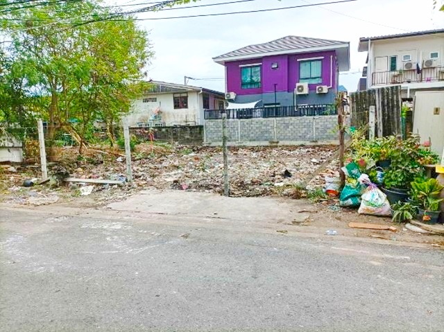 ขายที่ดิน ราคาถูก ตลาดโกสุมรวมใจ 500 ม..ย่านดอนเมือง 60ตร.วา.  MRT ทีโอที 2.7กม.