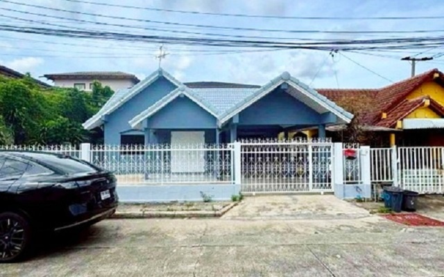 Jass 250 ม. Starbuck ฟู้ดแลนด์ ศรีนครินทร์ 200 ม.MRTศรีด่าน 350ม. ให้เช่าคฤหาสน์ 53 ตร.วา. ร ทำเลติดถนนใหญ่ 2-3นอน 2น้ำ พร้อมเฟอร์ฯ