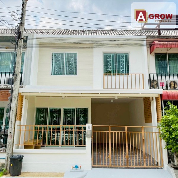 หมู่บ้านเดอะ คัลเลอร์ พรีเมี่ยม บางนา กม.8 บ้านสวย รีโนเวทใหม่พร้อมอยู่