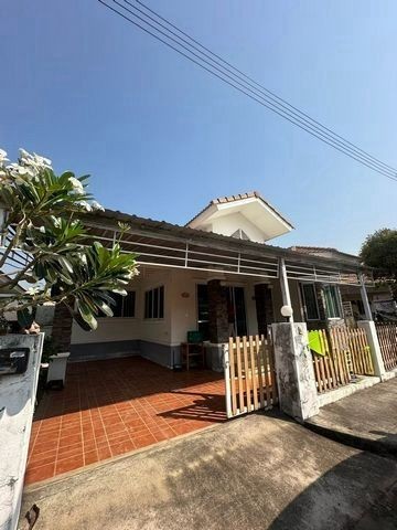 ขายต่ำกว่าราคา บ้านเดี่ยวชั้นเดียว ทำเลดี หมู่บ้านรุ่งเรือง สันทราย 