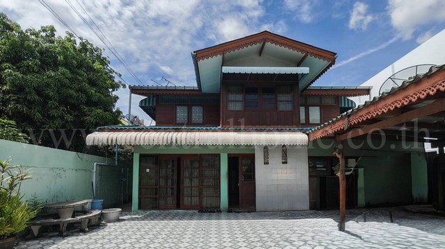 ลดราคาด่วน บ้านเดี่ยว 67 ตร.วา ซอยจรัญสนิทวงศ์ 63 ใกล้ MRT สถานีบางยี่ขัน