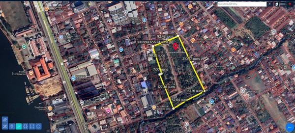 ที่ดินเมืองสมุทรปราการ ถนนสุขุมวิท27 ซอยปุณศิริ เนื้อที่ 13-2-71.5 ไร่ วาละ 45,000 บาท เมืองสมุทรปราการรหัส681365เนื้อที่ 13-2-71.5 ไร่(5,471.5 ตารางวา)ขายวาละ 45,000 บาทค่าโอนภาษีผู้ขายออกรวมเป็นเงิน 246,217,500 ล้านรายละเอียด- เนื้อที่ 13-2-71.5 ไร่- (5,471.5 ตารางวา)- กว้าง 92 เมตร- ลึก 210 เมตร- ผังสีเหลือง- ถนนสุขุมวิท 568 เมตร- BTS นายเรือ 679 เมตร- ใกล้ตลาดปากน้ำ- ใกล้โรบินสัน- ใกล้ รพ.เปาโล- ใกล้ช้างเอรวัณ- เมืองสมุทร